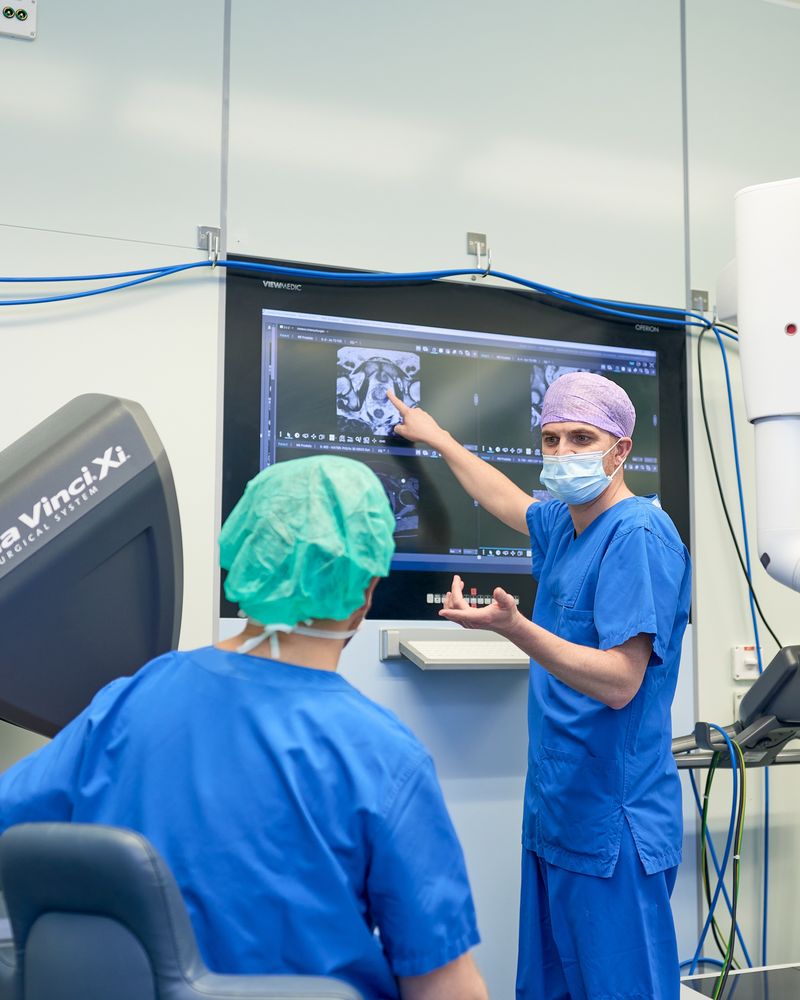 Chefarzt der Solothurner Spitäler bei der Arbeit im Klinikalltag