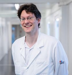 Dr. med. Andreas Geeser